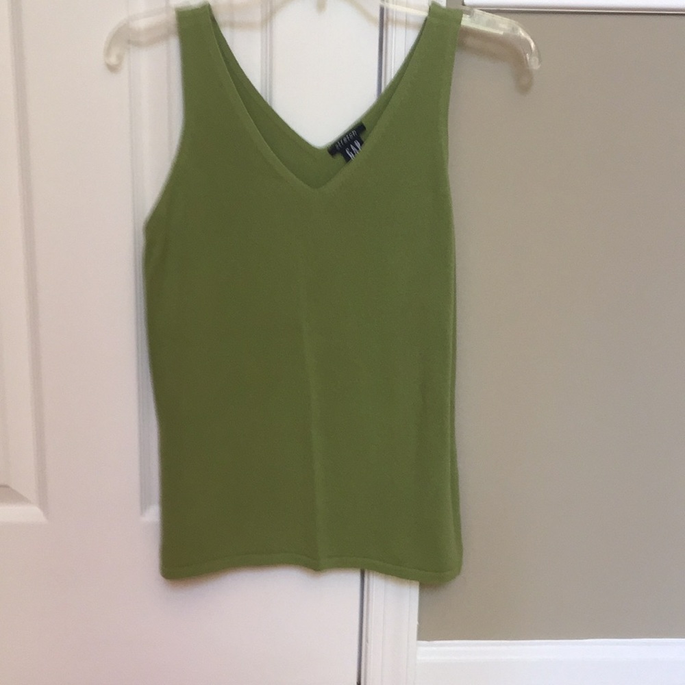 Gap tank top